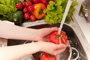 Higienização de alimentos: saiba como higienizar corretamente frutas, verduras e legumes